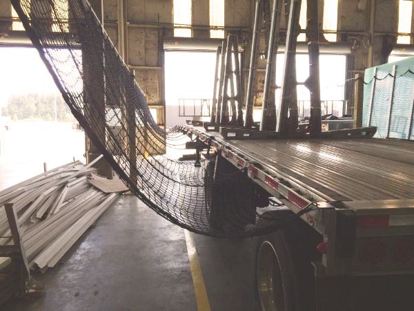 Column mounted Truck Netting