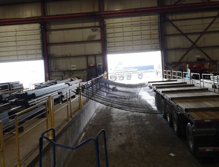 img-LFP-Free-Standing-Flatbed-Truck-Netting-02v2