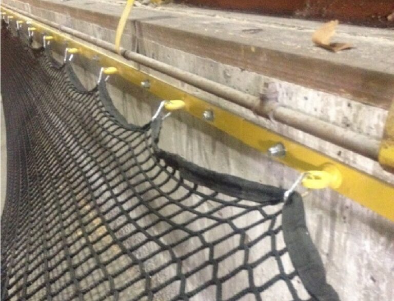img-LFP-Wall-Mounted-Truck-Netting-Systems-Pit Netting-02v2
