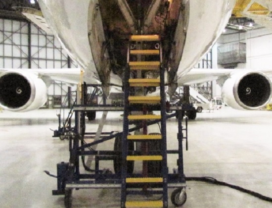 Landing Gear Access Stand built for Wide Body Aircraft