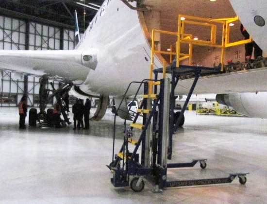 Cargo Access Platform | Aircraft Maintenance