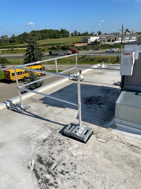 Gargoyle Rooftop Guardrail 8-foot (3)
