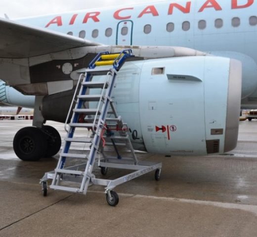 img-Engine Access Stand built for 737 Aircraft at Air Canada-01 Engine access stand for 737 at Air Canada
